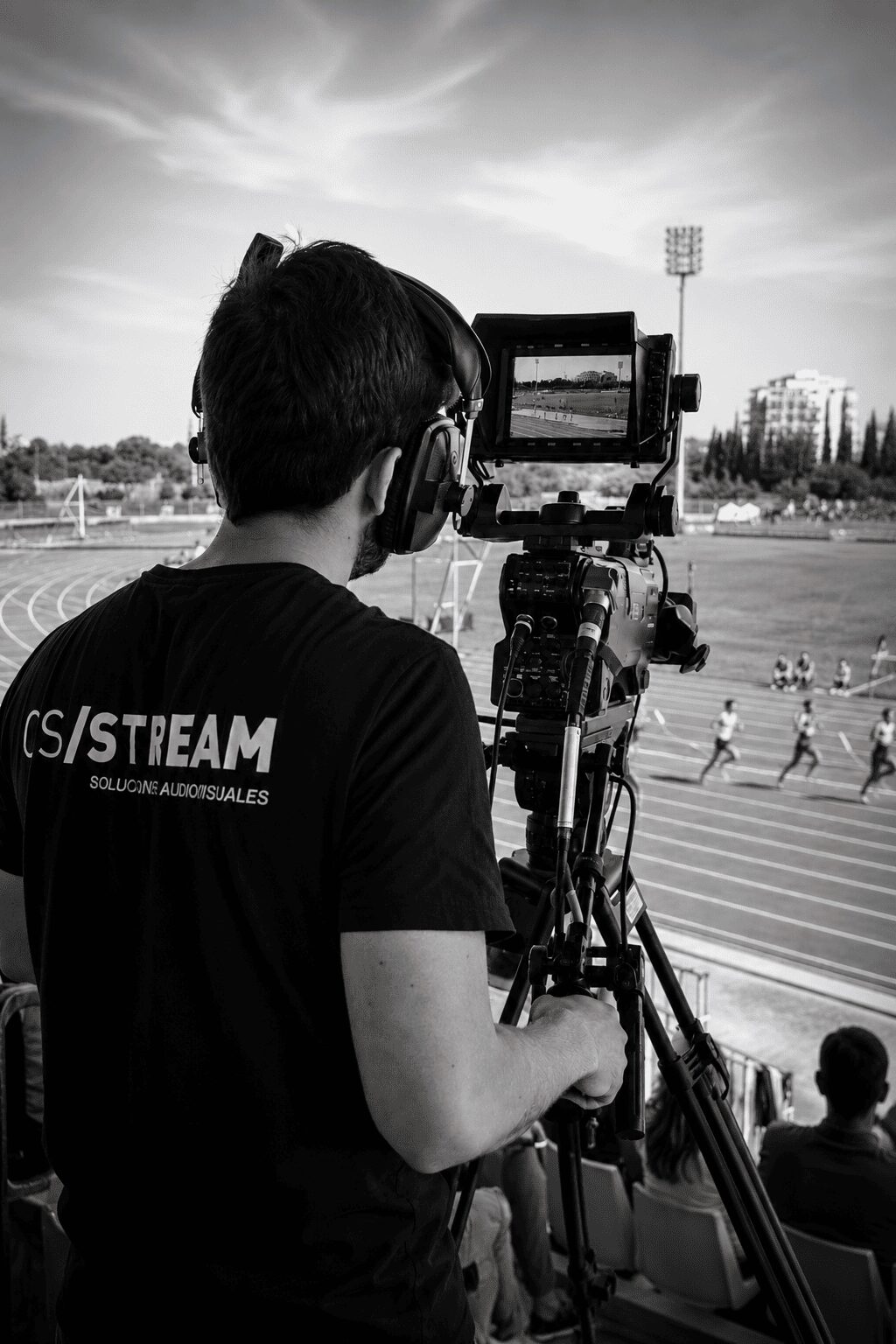Operador de cámara de CS STREAM en una realización deportiva multicámara