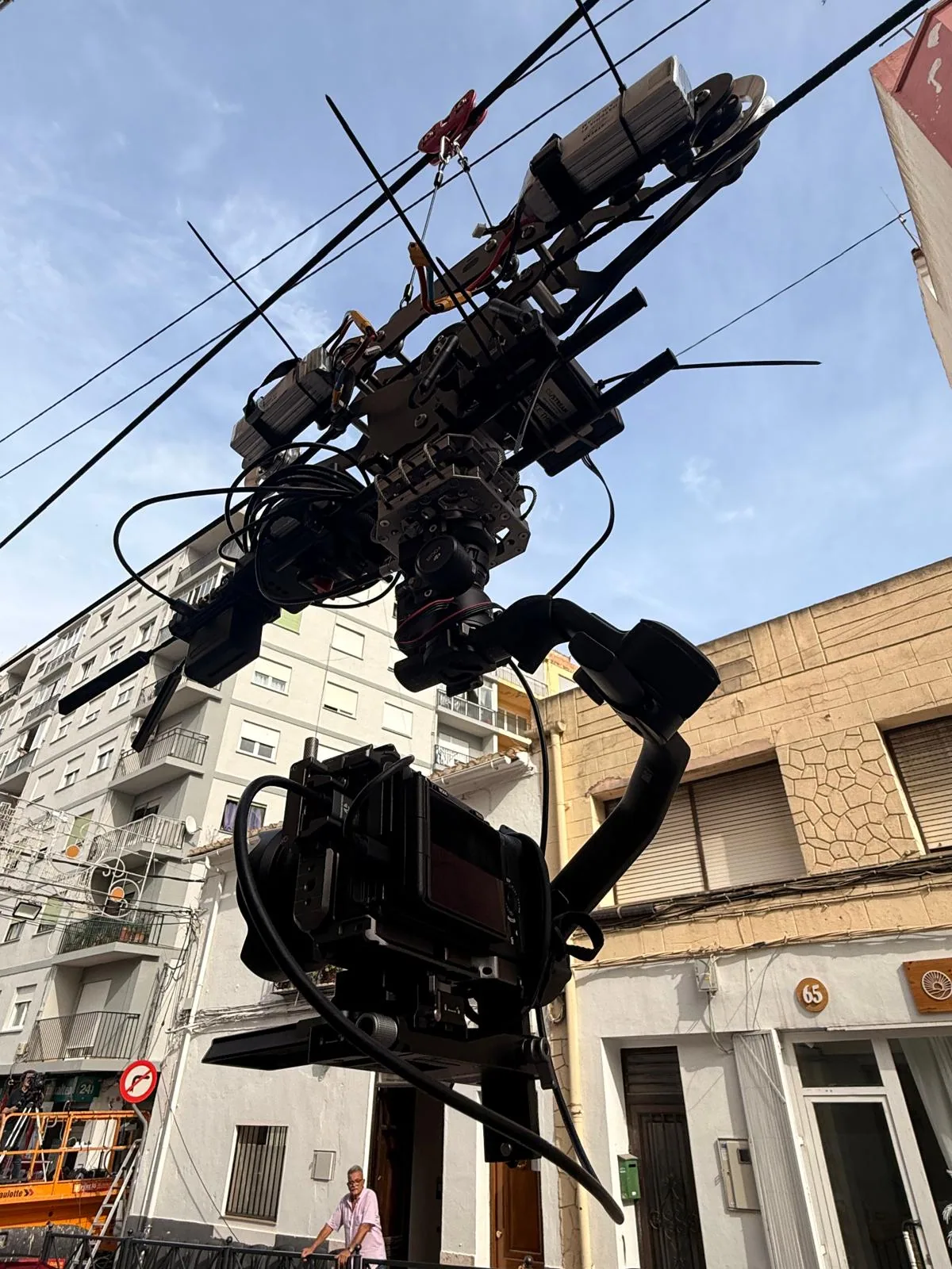Sistema de cablecam de CS Stream instalado sobre el recorrido de la Entrada de Moros y Cristianos de Benissa 2026