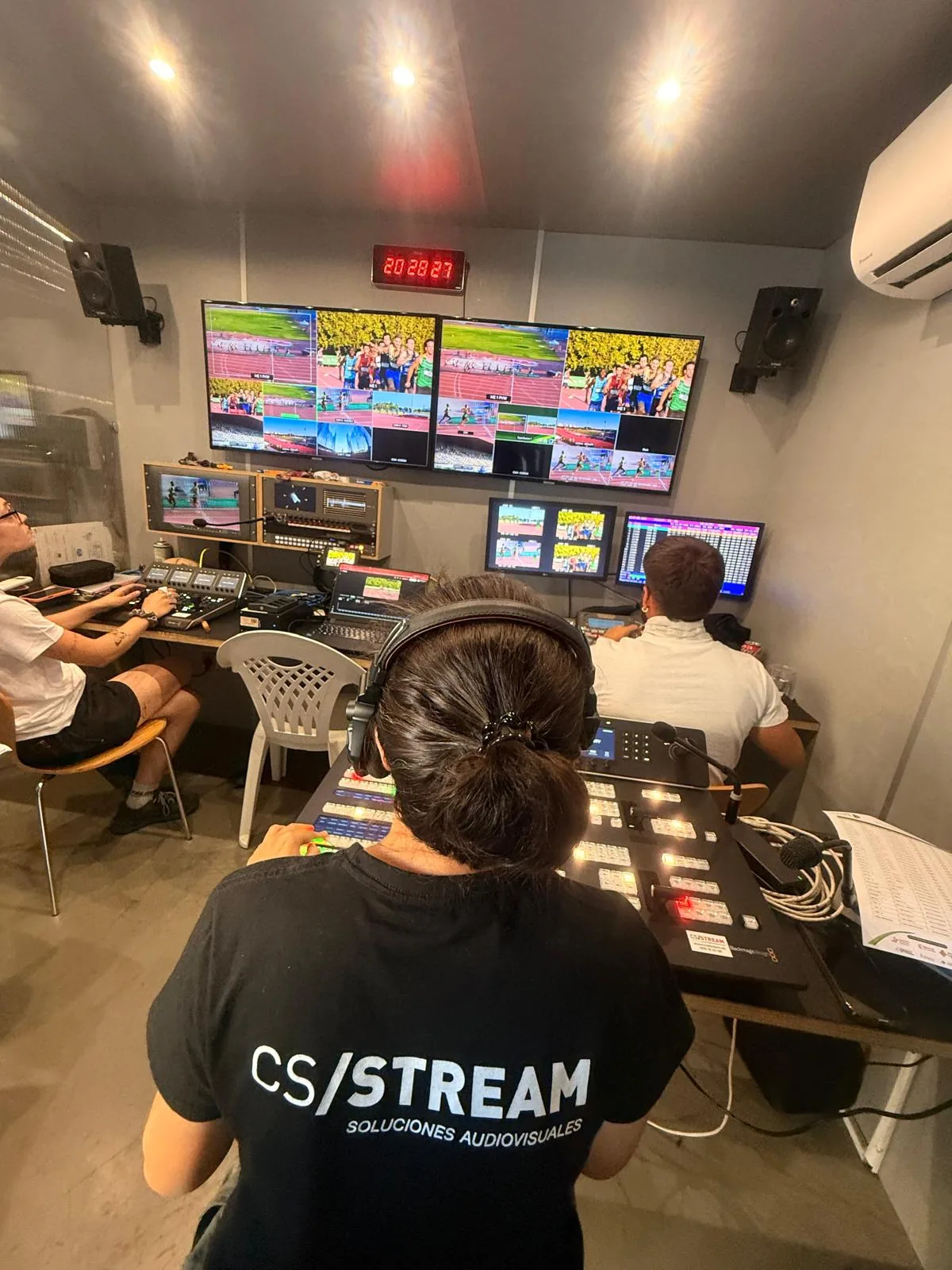 Equipo de CS Stream en el control de realización multicámara del Memorial José Antonio Cansino 2026